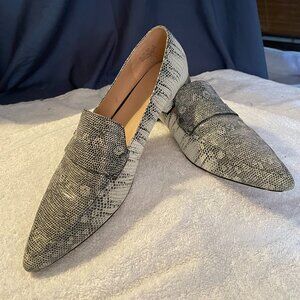 Naturalizer 27 Edit Harlie Loafer Size 11M  Black/White Leather Lizard Pointed